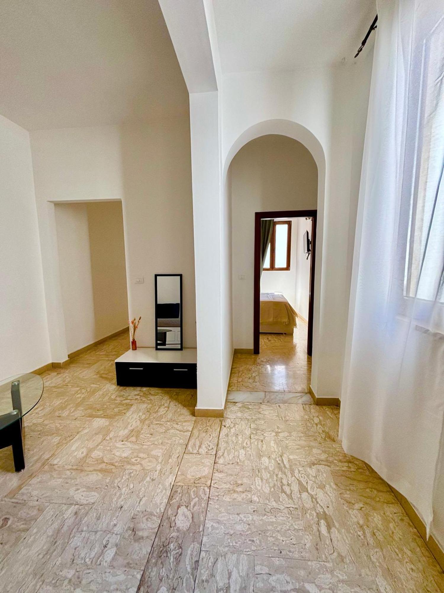 La Pergola Del Centro Apartment Бриндизи Екстериор снимка