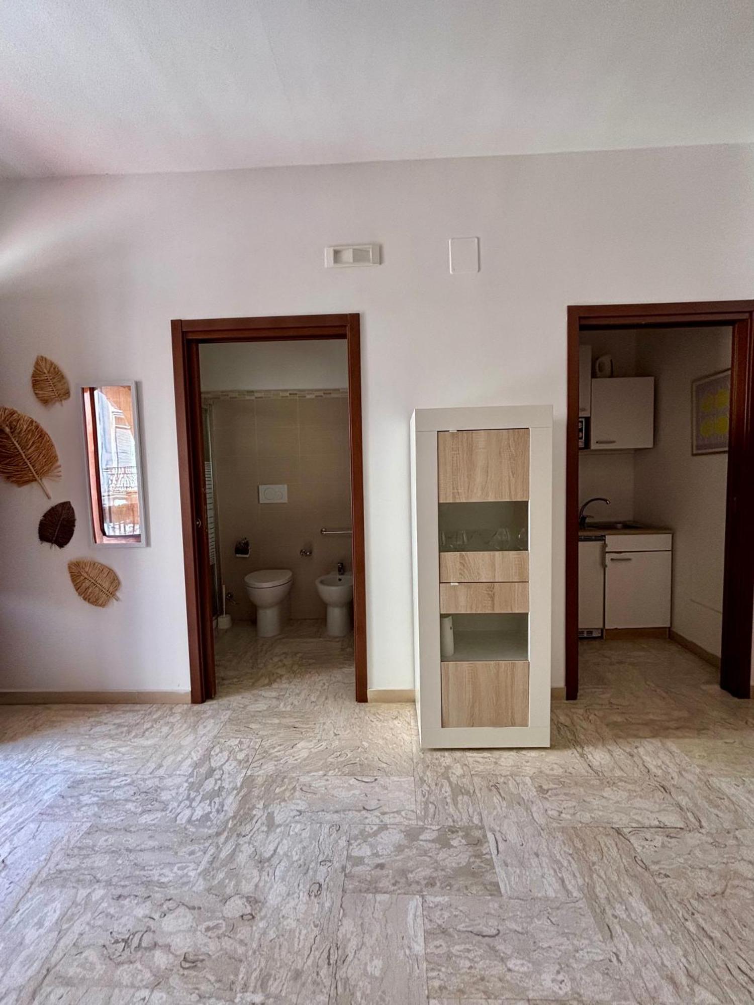 La Pergola Del Centro Apartment Бриндизи Екстериор снимка