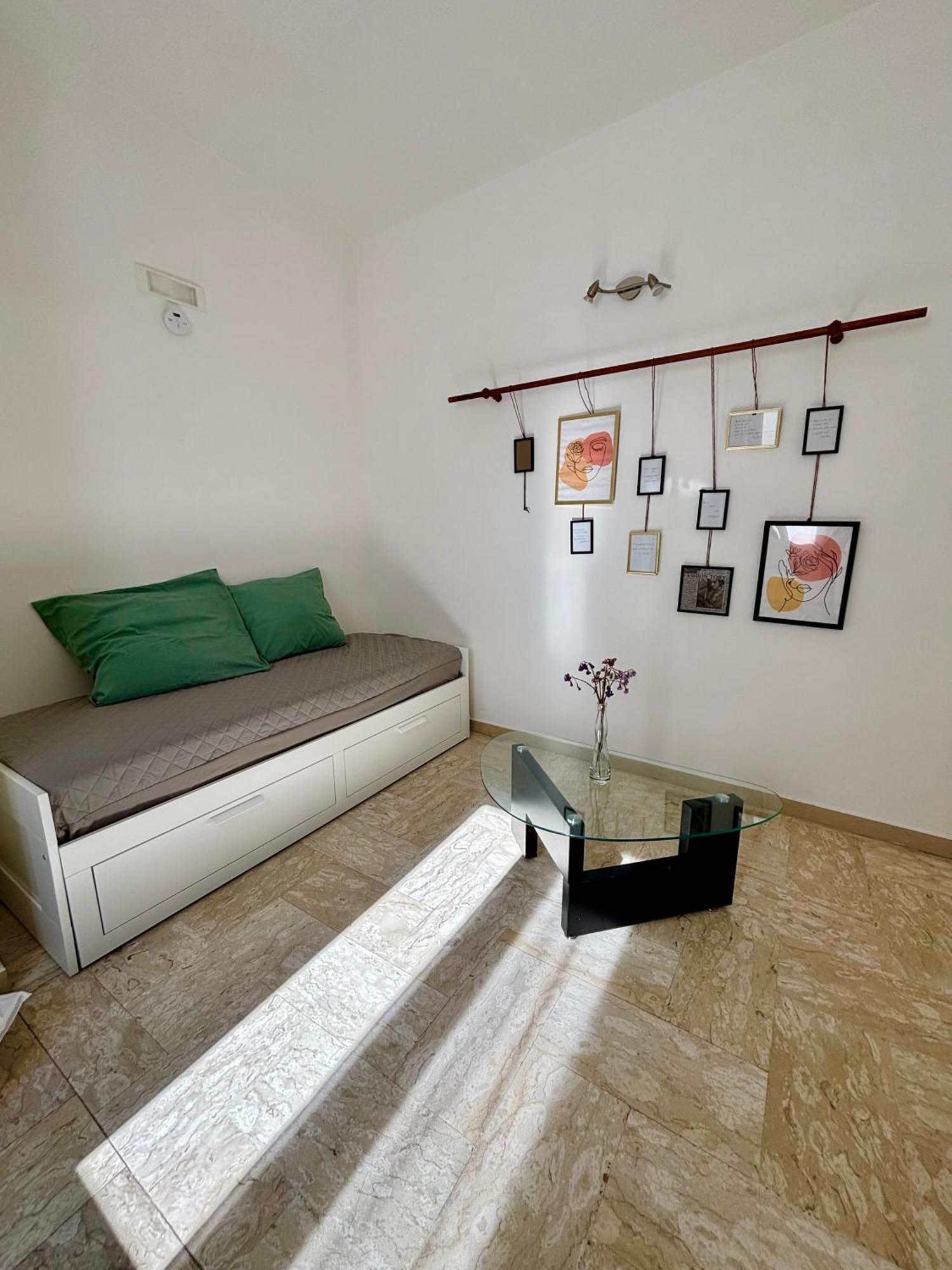 La Pergola Del Centro Apartment Бриндизи Екстериор снимка
