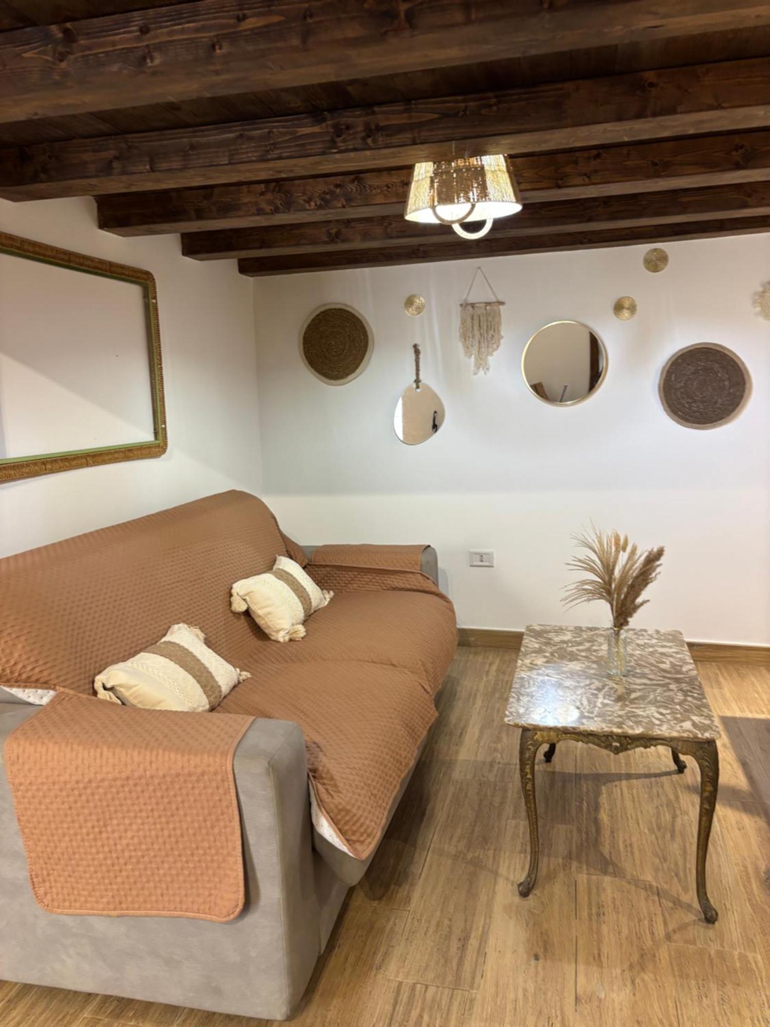 La Pergola Del Centro Apartment Бриндизи Екстериор снимка