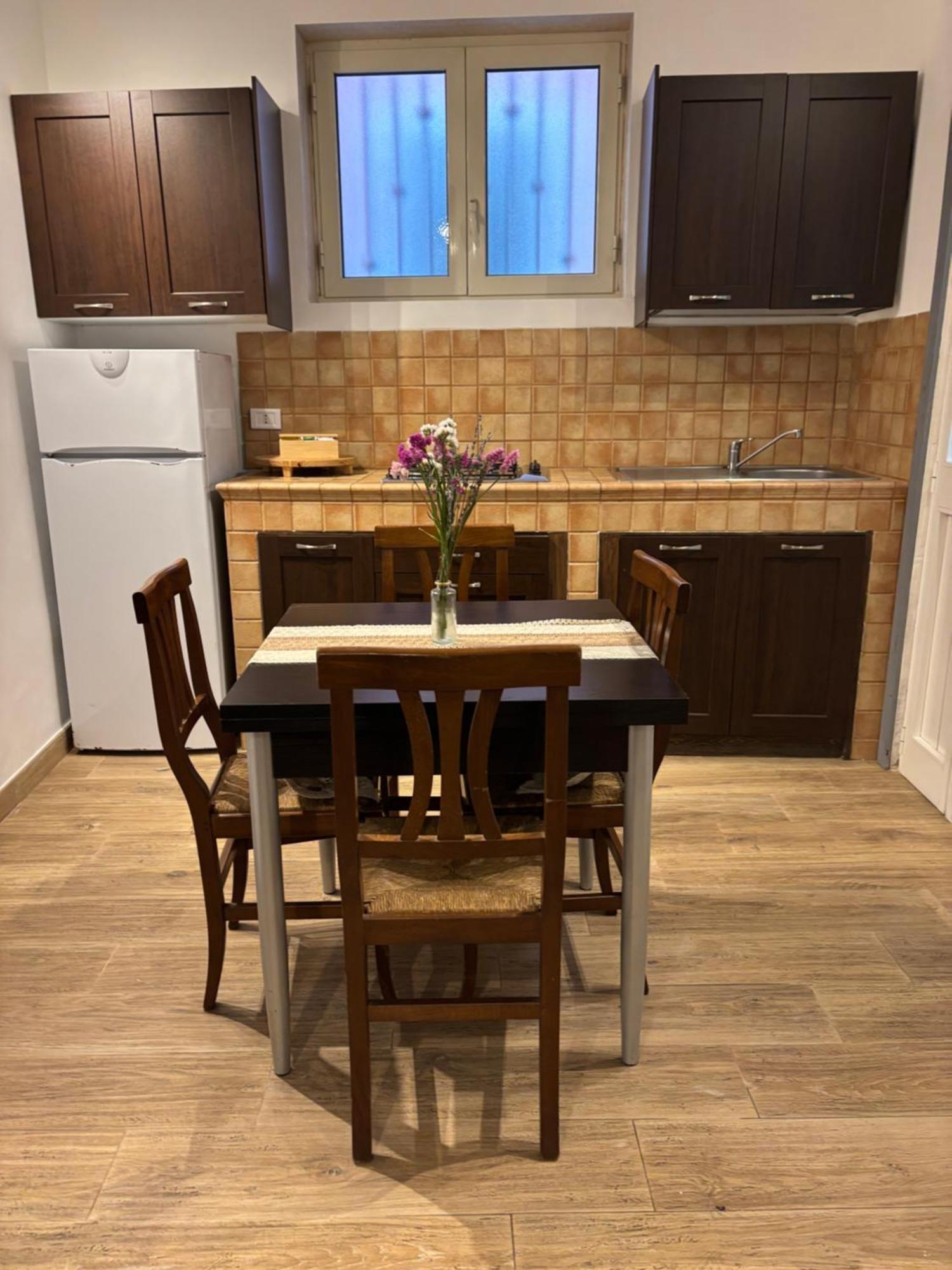 La Pergola Del Centro Apartment Бриндизи Екстериор снимка