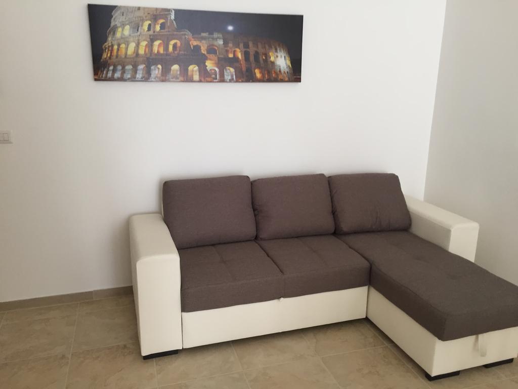 La Pergola Del Centro Apartment Бриндизи Екстериор снимка