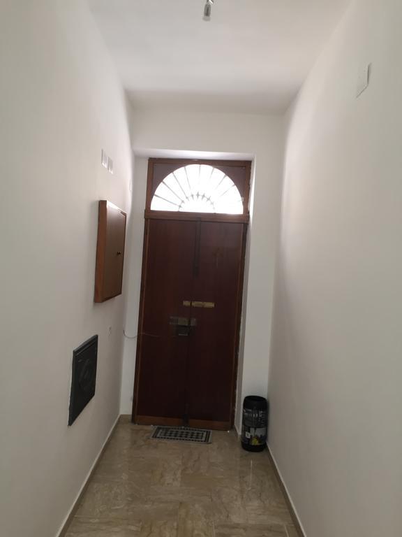 La Pergola Del Centro Apartment Бриндизи Екстериор снимка