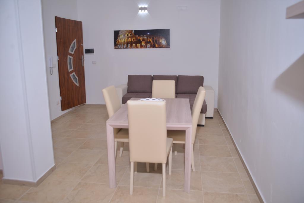 La Pergola Del Centro Apartment Бриндизи Екстериор снимка